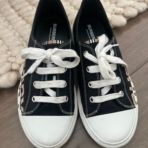 Burberry unisex sneakers